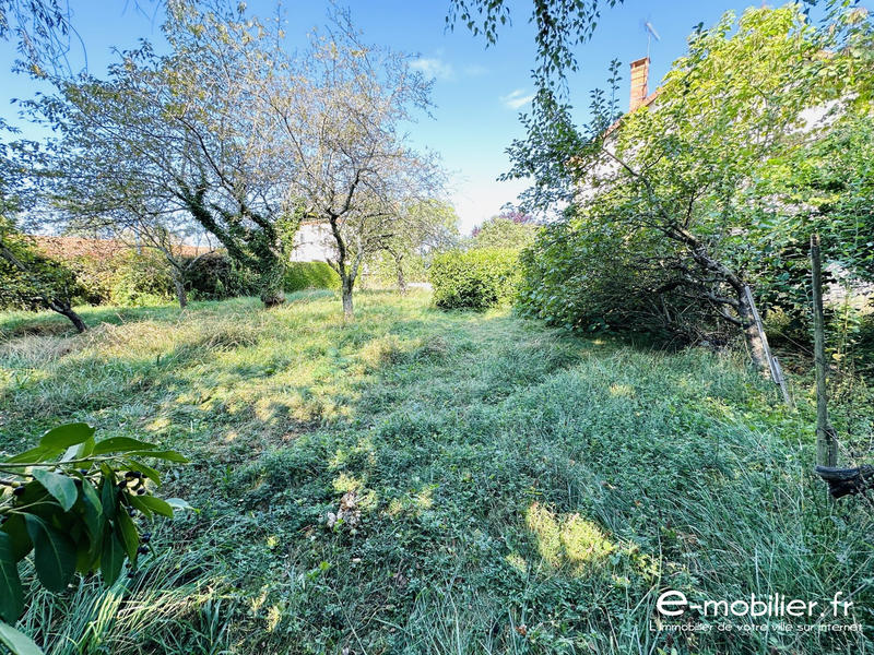 Maison - 220 m² - 8 pièces