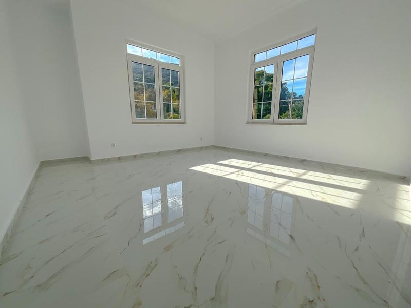 Maison - 176 m² - 6 pièces