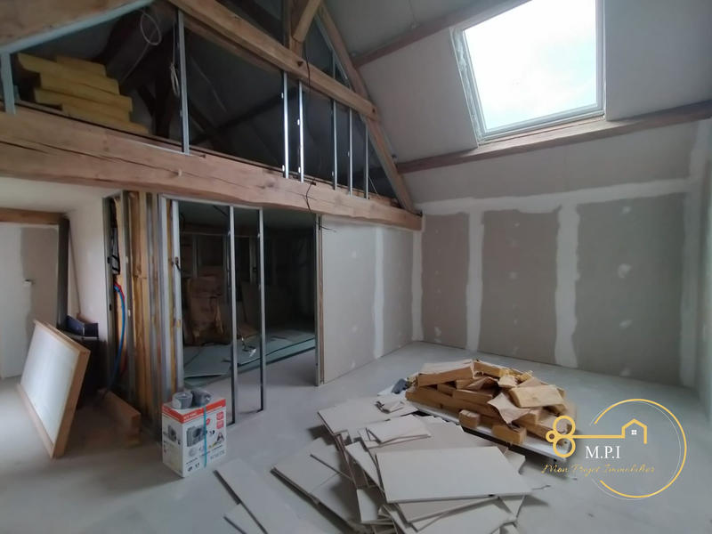 Maison - 220 m² - 8 pièces