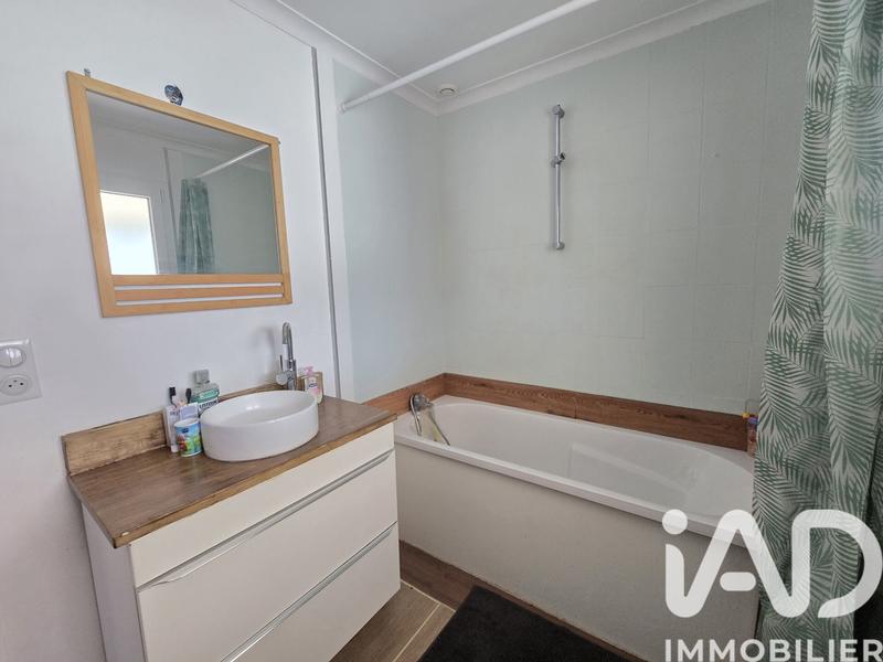 Maison - 96 m² - 5 pièces