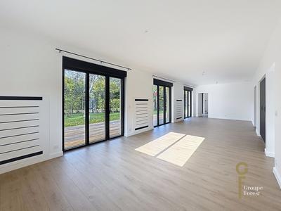 Maison - 193 m² - 5 pièces