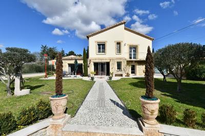 Maison - 184 m² - 7 pièces