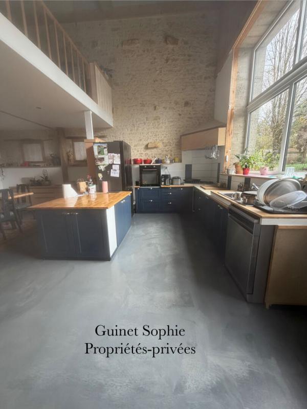 Maison - 185 m² - 7 pièces