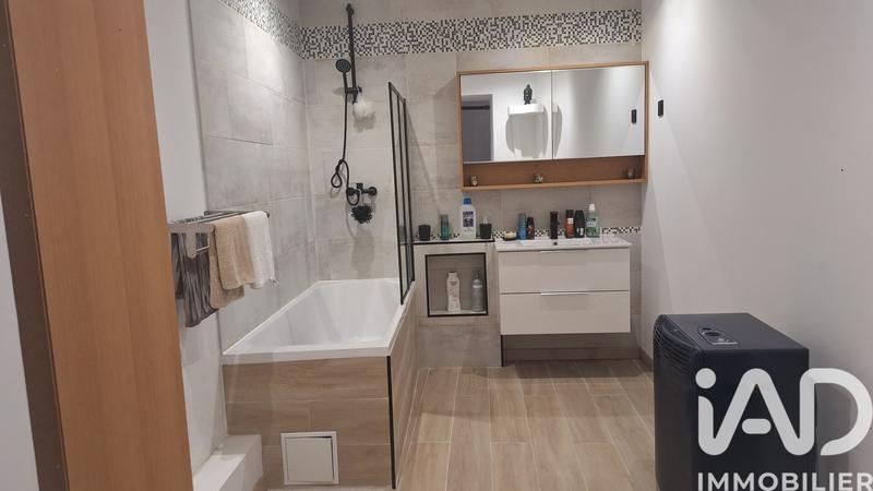 Maison - 83 m² - 4 pièces