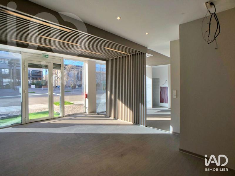 Local commercial - 80 m² - 2 pièces