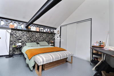 Loft - 145 m² - 6 pièces