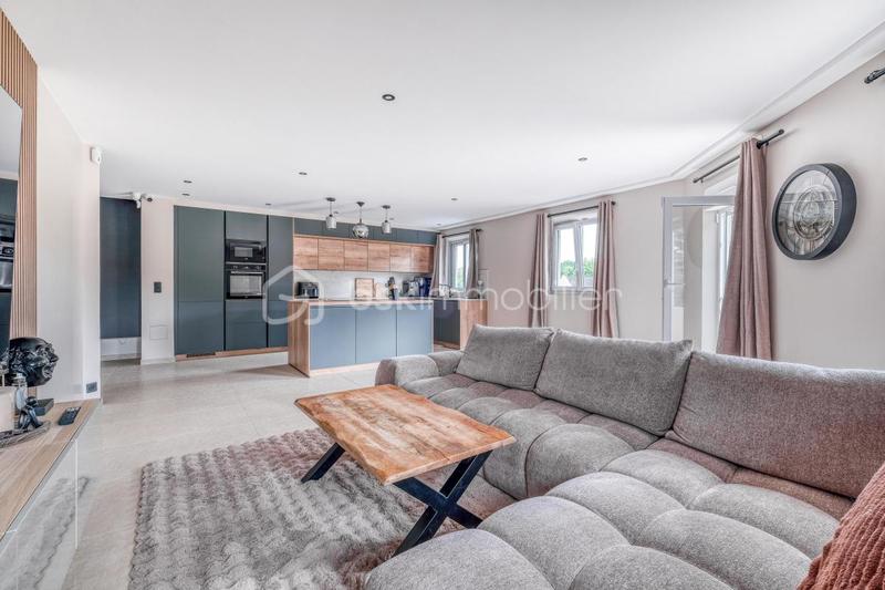 Duplex - 93 m² - 5 pièces