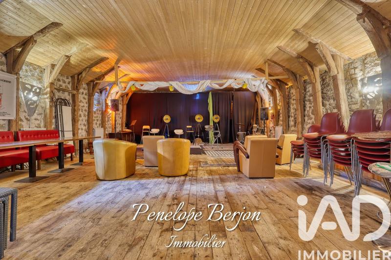 Maison - 575 m² - 15 pièces