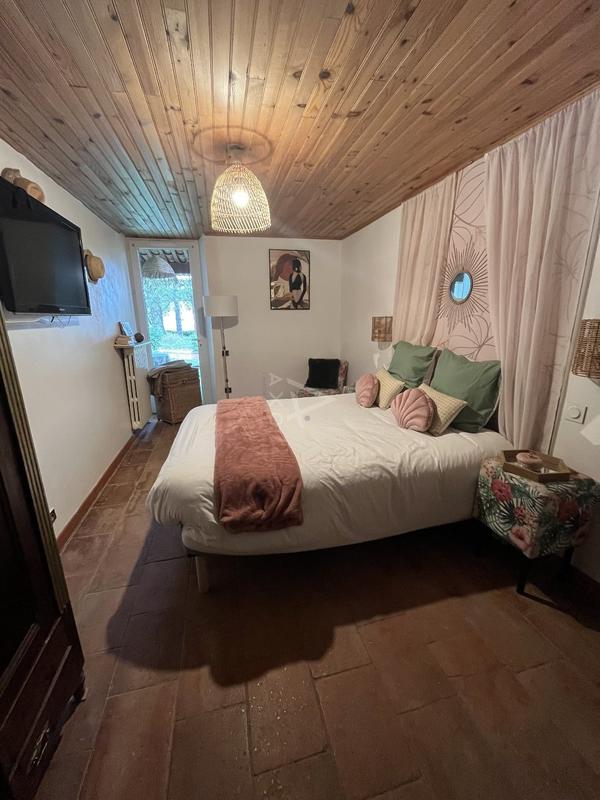 Maison - 204 m² - 6 pièces