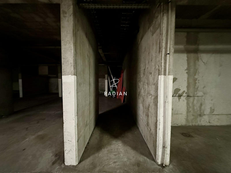 Parking / Garage - 8 m²