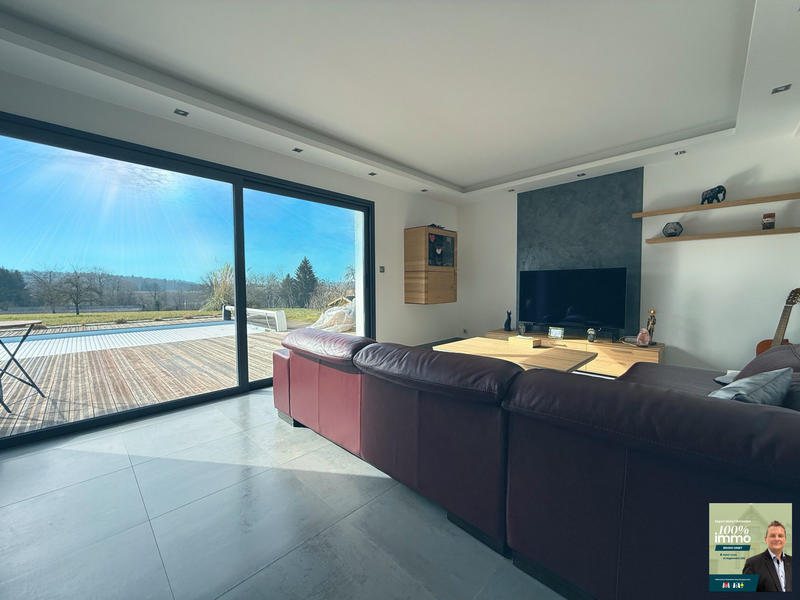 Maison - 152 m² - 6 pièces