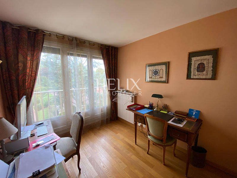 Appartement - 100 m² - 5 pièces