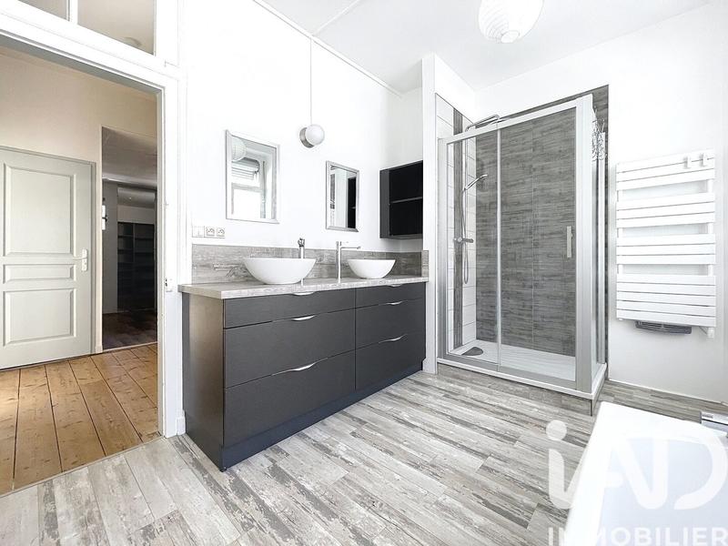 Maison de ville - 242 m² - 8 pièces