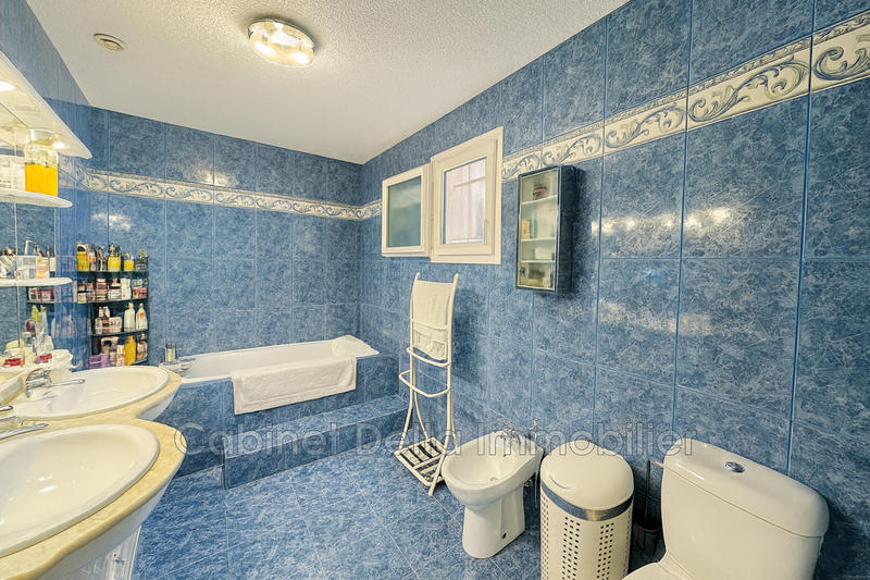 Maison - 104 m² - 4 pièces