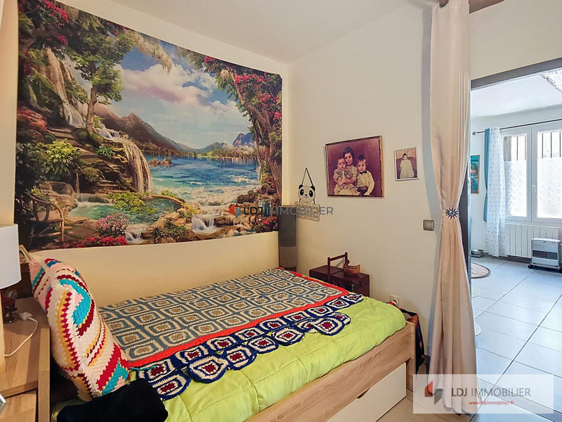 Maison - 180 m² - 8 pièces