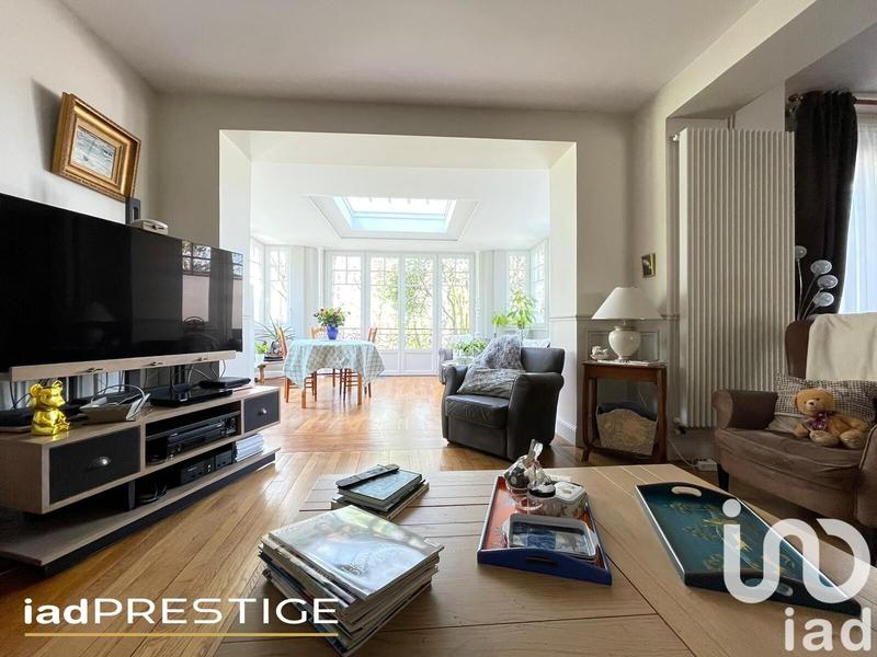 Maison - 300 m² - 12 pièces