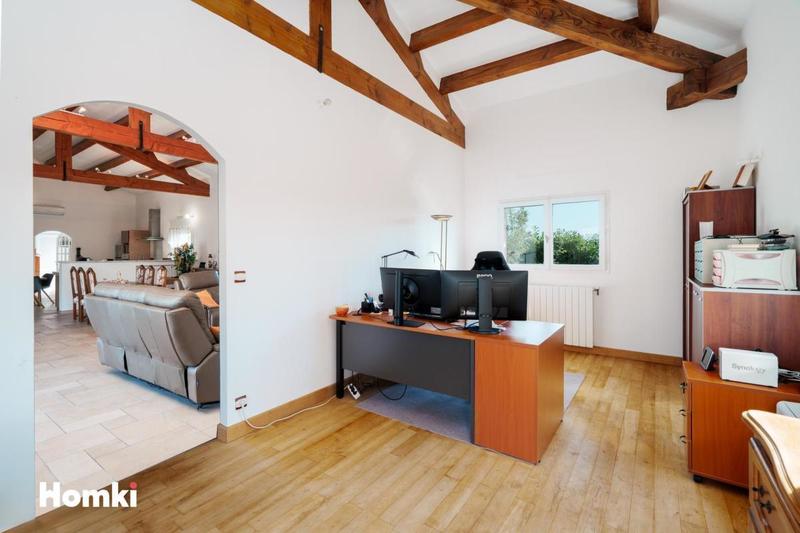 Maison - 227 m² - 8 pièces