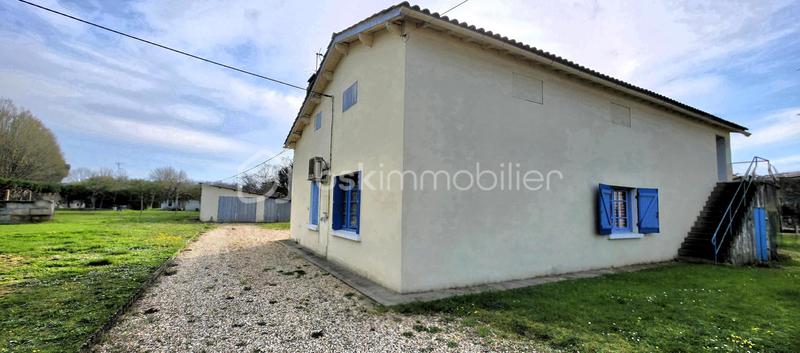 Maison - 210 m² - 4 pièces