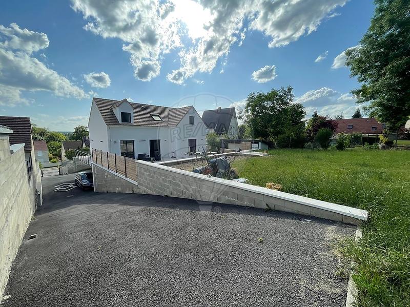 Maison - 167 m² - 5 pièces