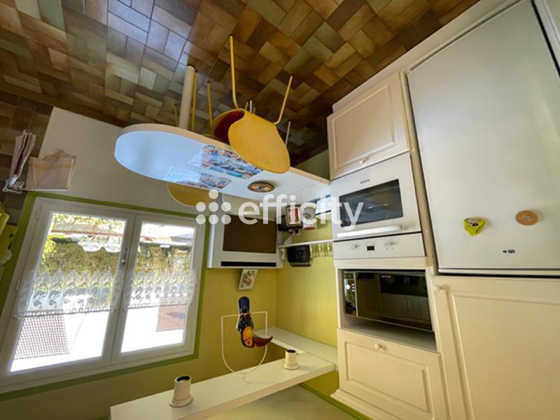 Maison - 155 m² - 8 pièces