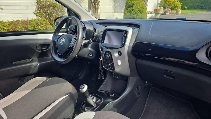 Toyota Aygo 1.0 Vvt-i 69 X-Play - Première main