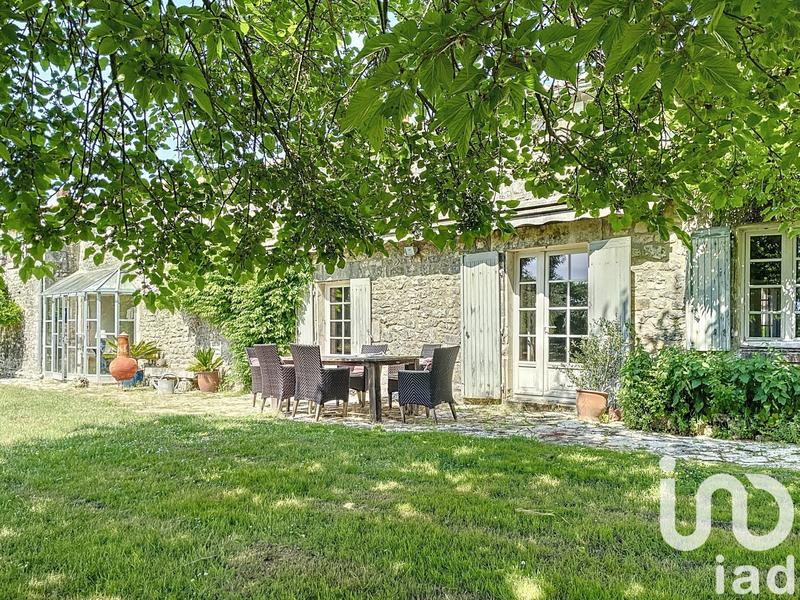 Maison - 407 m² - 21 pièces