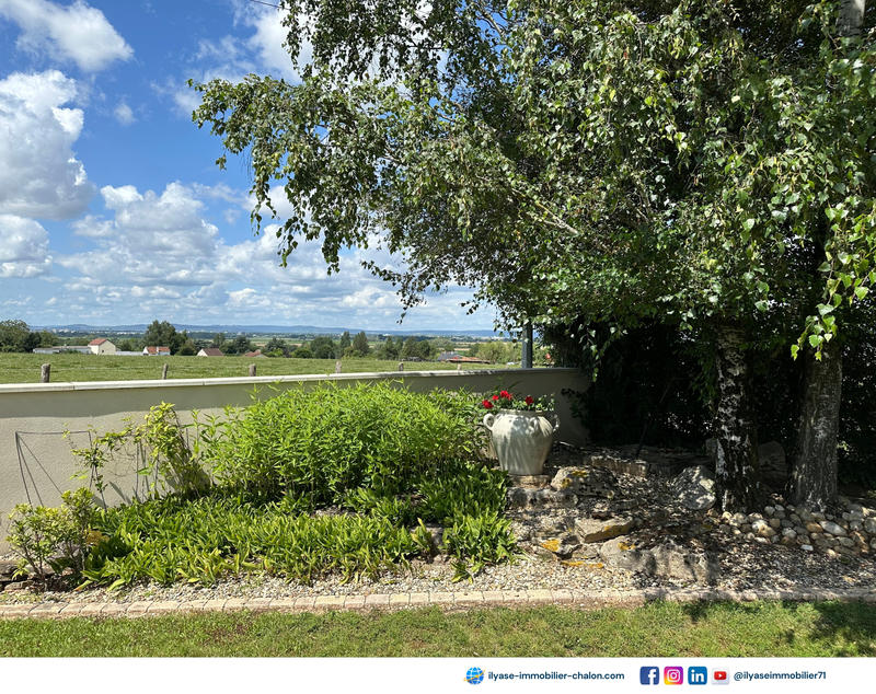 Maison - 160 m² - 8 pièces