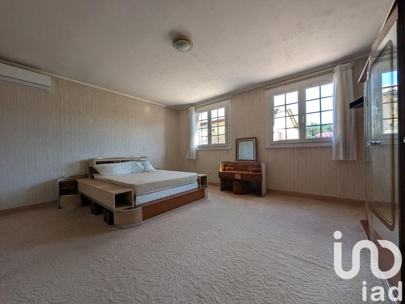 Maison - 180 m² - 6 pièces