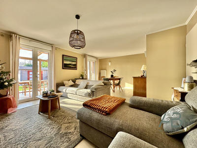 Maison - 92 m² - 5 pièces