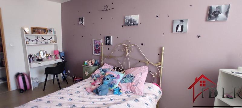 Maison - 220 m² - 6 pièces