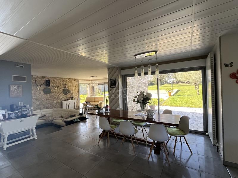 Maison d'architecte - 228 m² - 8 pièces