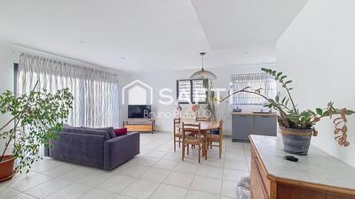 Maison - 86 m² - 4 pièces