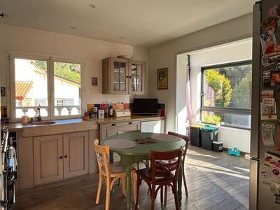 Maison - 98 m² - 4 pièces