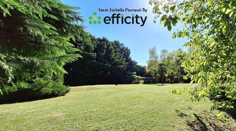 Demeure - 410 m² - 14 pièces