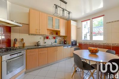 Maison - 171 m² - 9 pièces