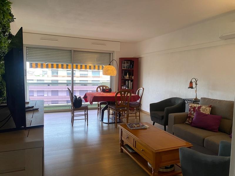 Appartement - 79 m² - 3 pièces
