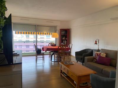 Appartement - 79 m² - 3 pièces