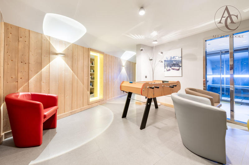 Châlet - 391 m² - 8 pièces