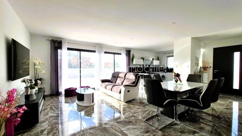 Villa - 100 m² - 4 pièces