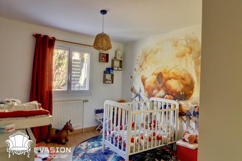 Maison traditionnelle - 150 m² - 6 pièces