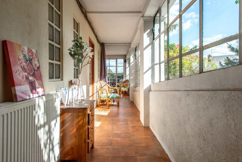 Maison - 266 m² - 9 pièces