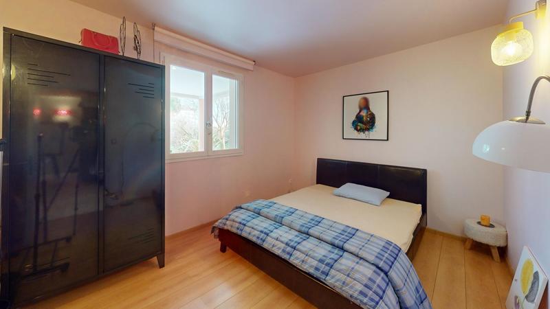 Maison - 325 m² - 8 pièces