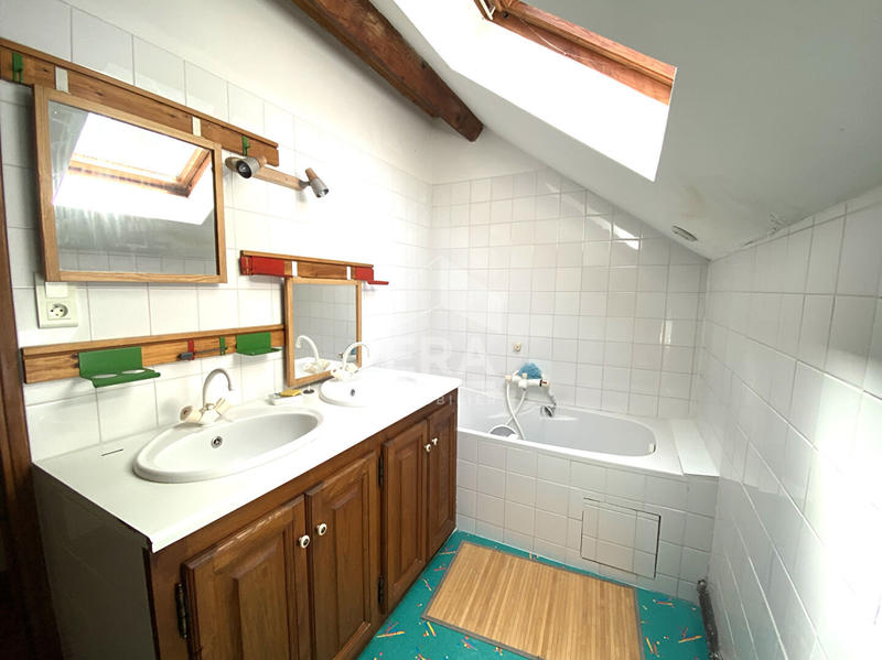 Maison - 163 m² - 6 pièces