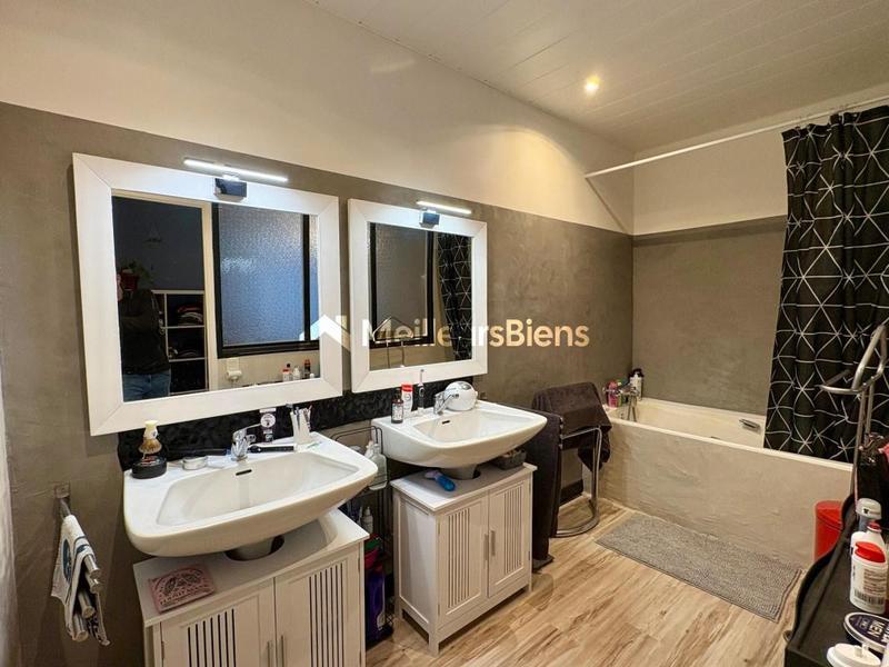 Maison de ville - 138 m² - 7 pièces