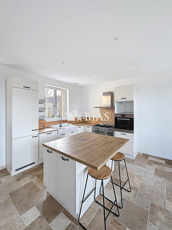 Maison ancienne - 106 m² - 4 pièces