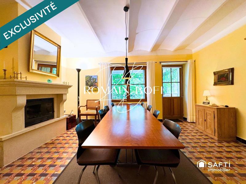 Maison - 204 m² - 6 pièces