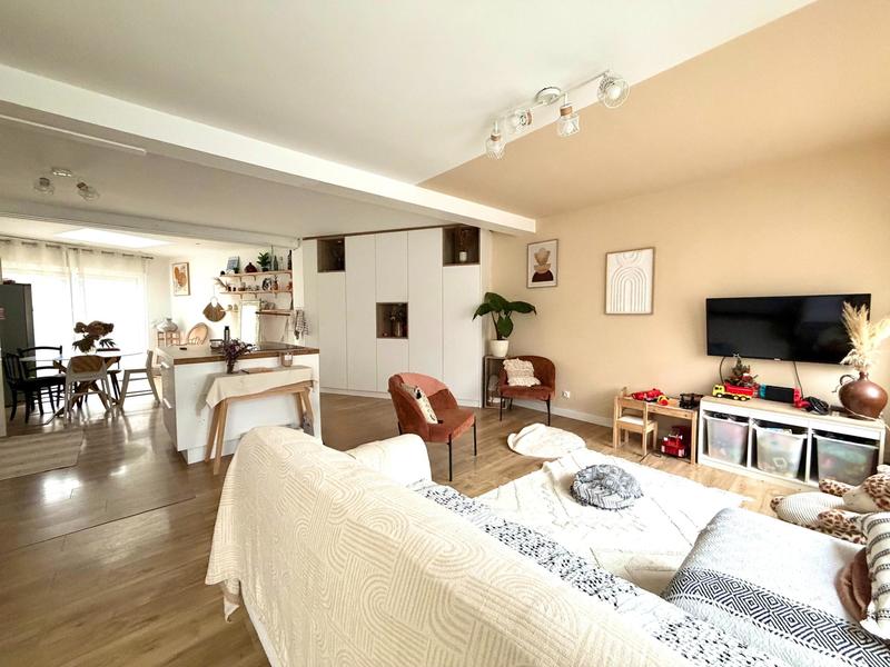 Maison - 185 m² - 6 pièces