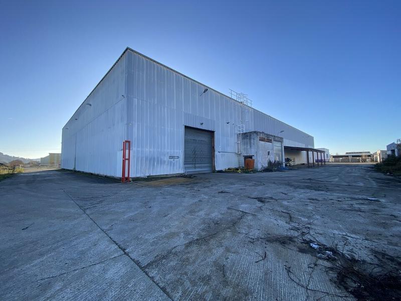 Local d'activité / Entrepôt - 3 150 m²