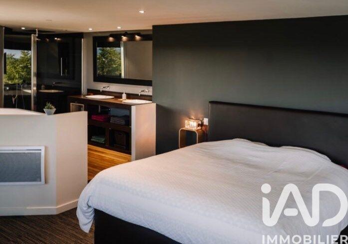 Maison - 284 m² - 6 pièces