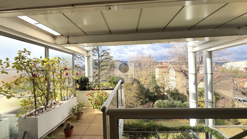 Appartement - 75 m² - 3 pièces